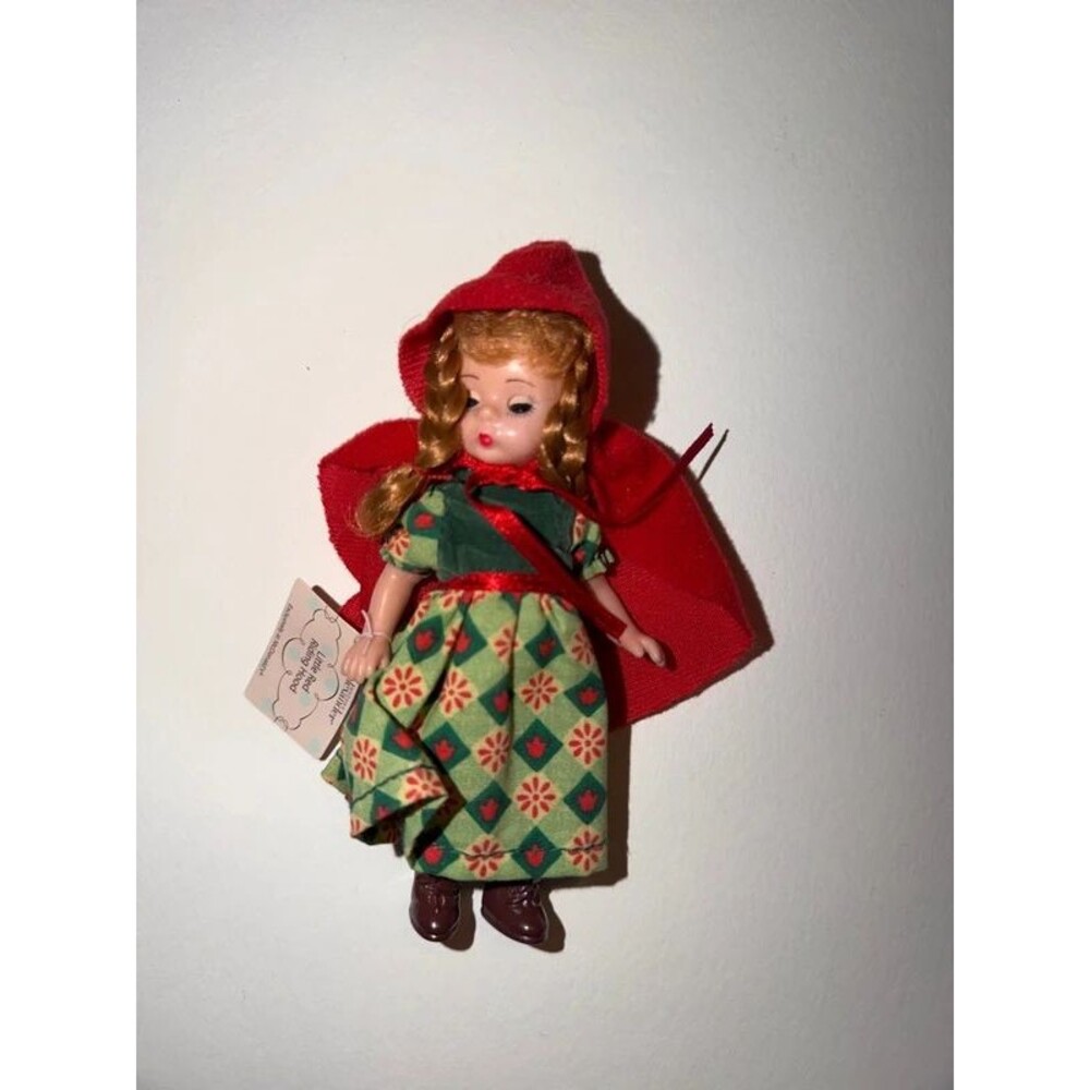 Madame Alexander Lil red riding Hood